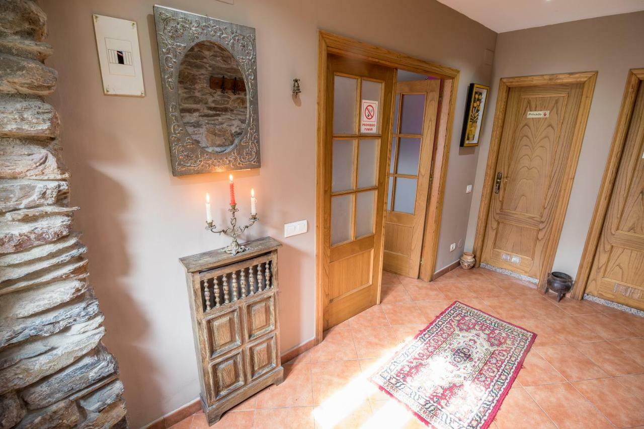Casa Rural La Fuente Tejedo del Sil Екстер'єр фото